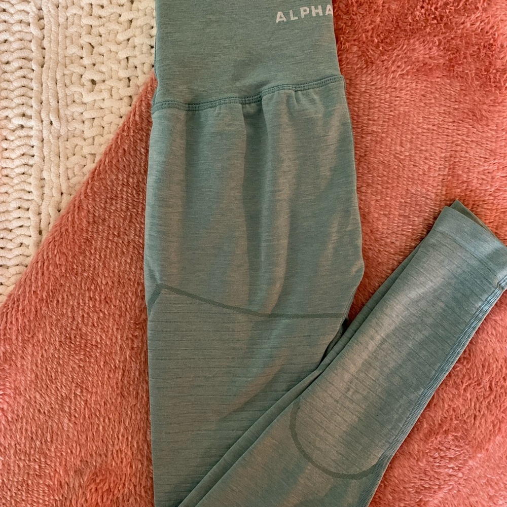 Alphalete Leggings
